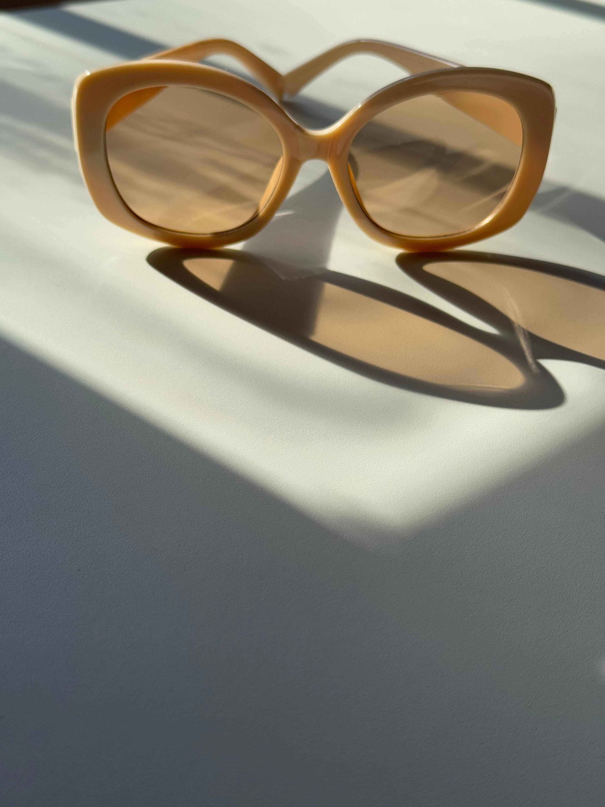 oversized round glasses